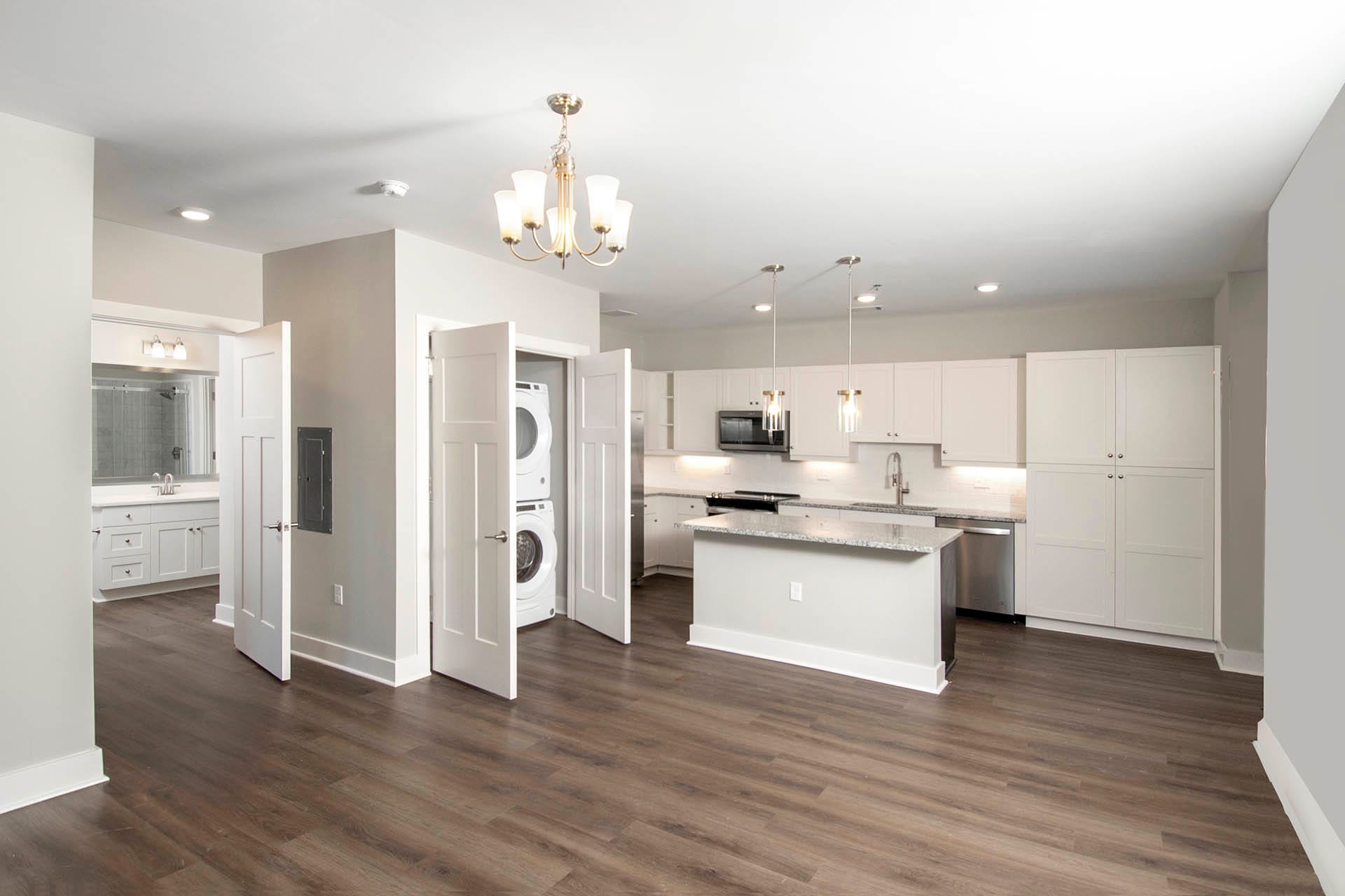 Second Avenue Apartments – photo 1