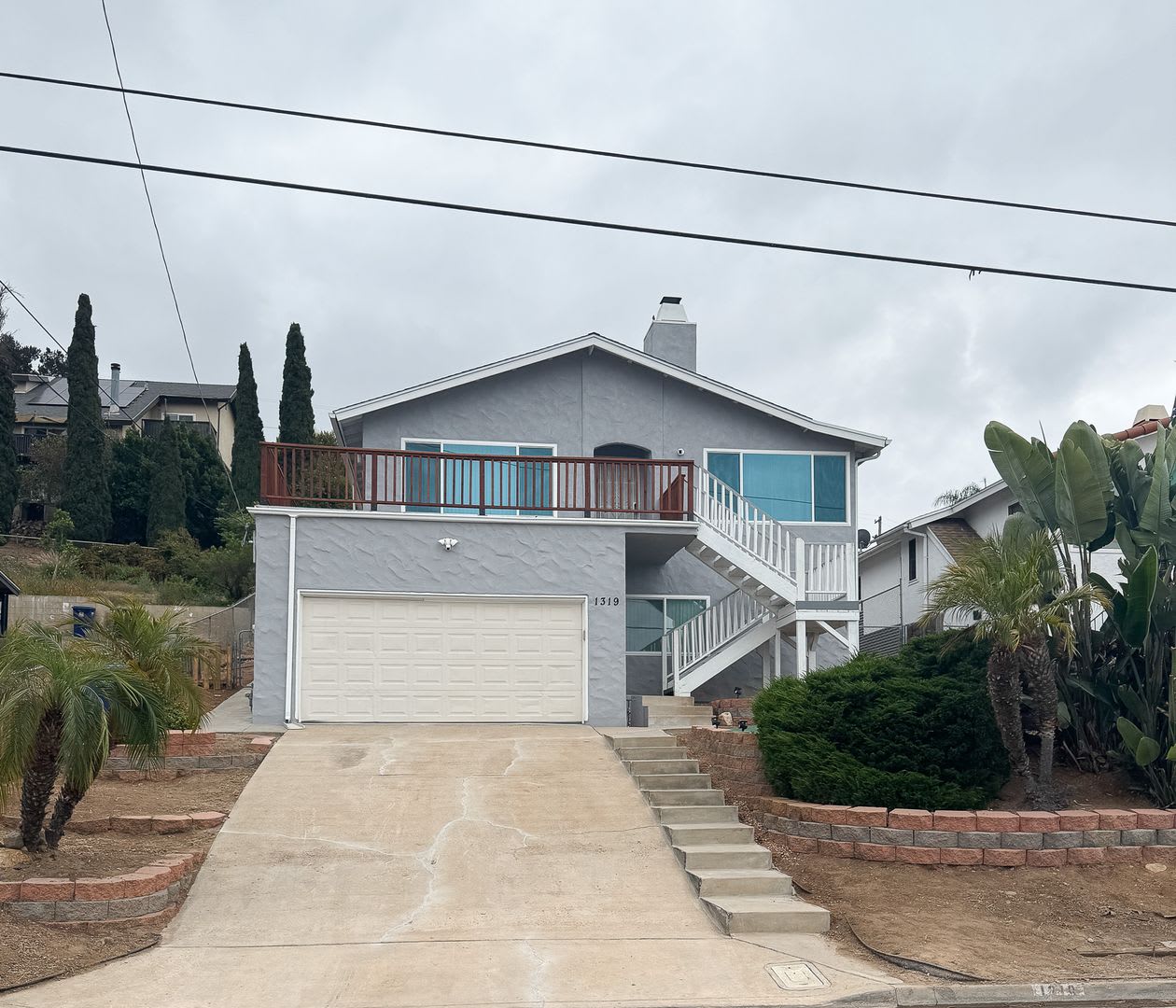 3 bedroom 2 bathroom house for rent in Dictionary Hill! – photo 1 of 21