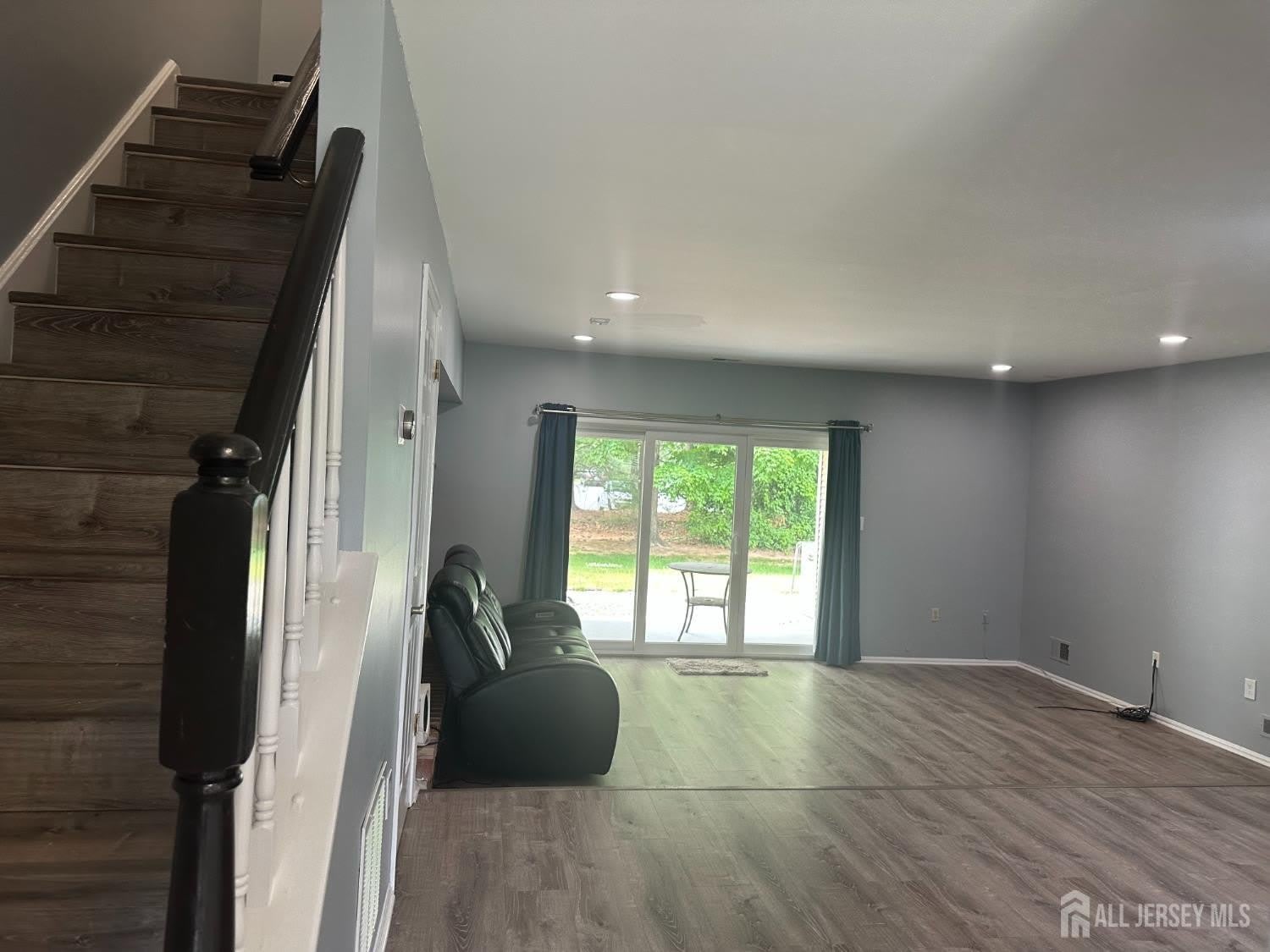 61 Goodwin Drive – photo 1 of 16