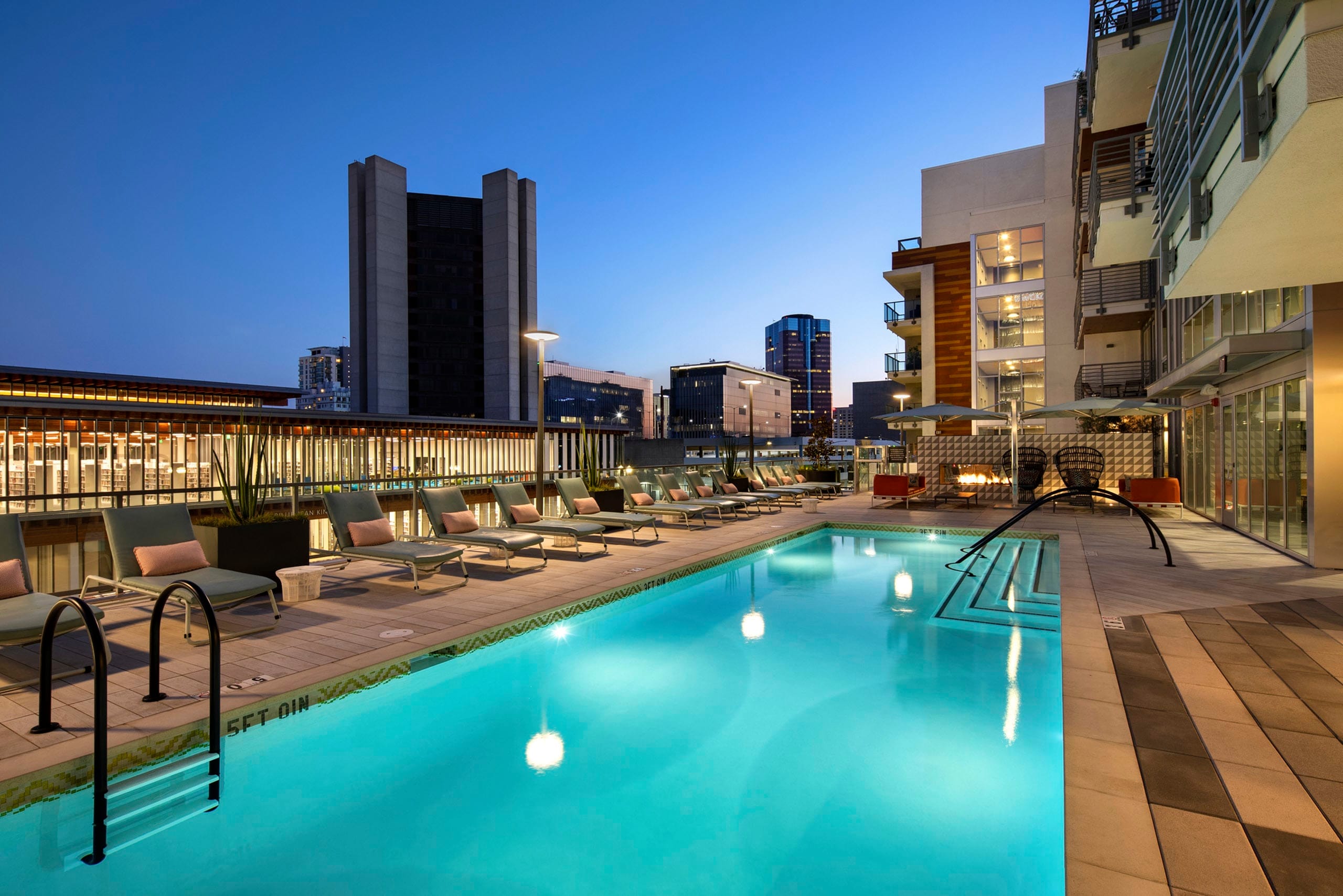 AMLI Park Broadway – photo 1