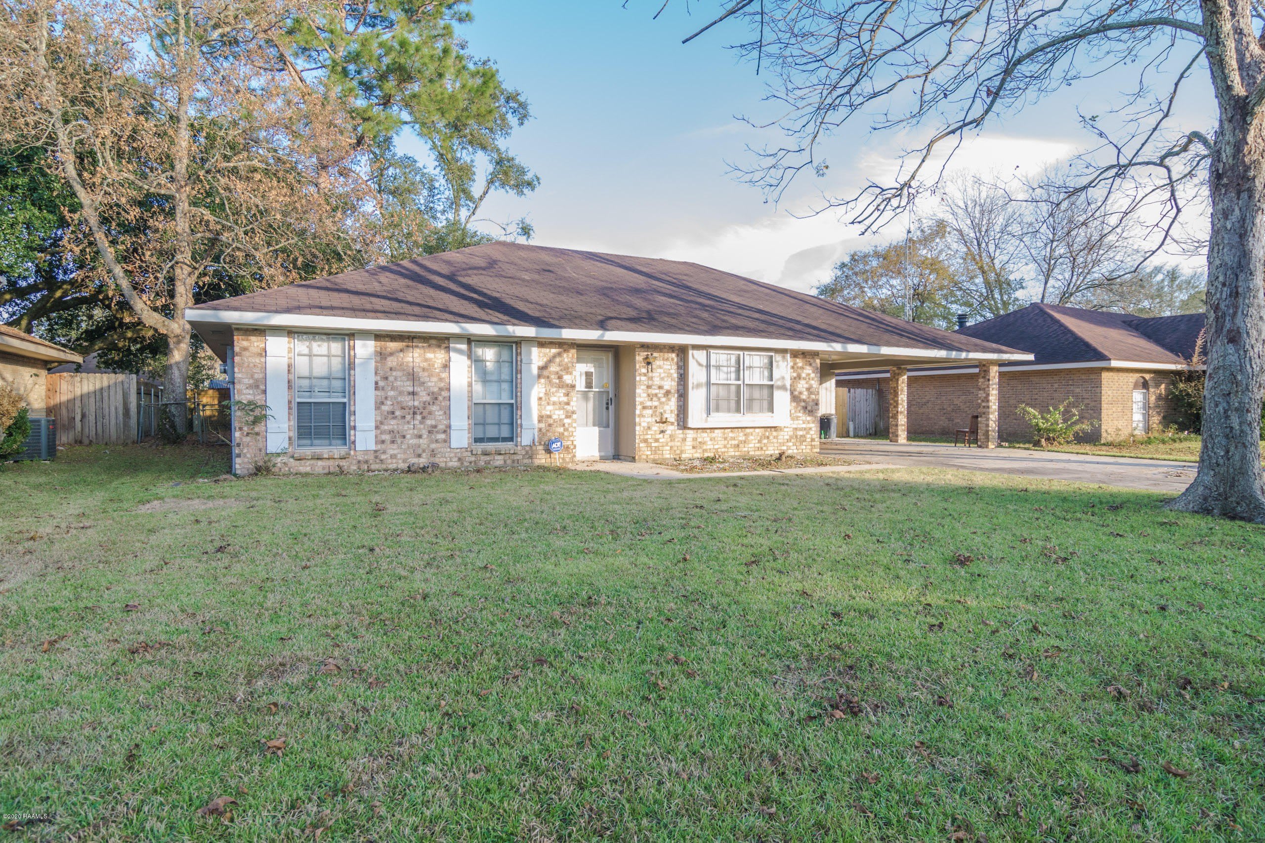 111 Valencia Drive – photo 1