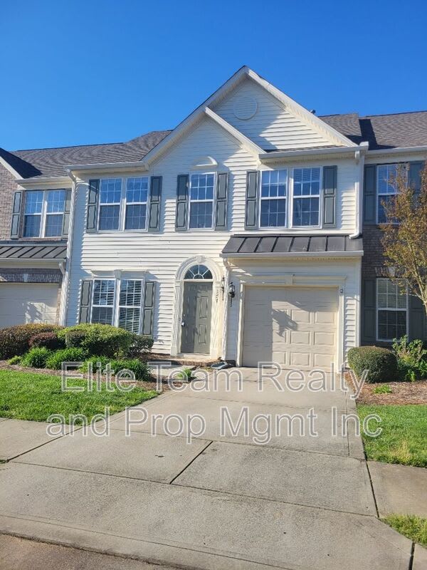 177 Autumn Falls Dr – photo 1 of 11
