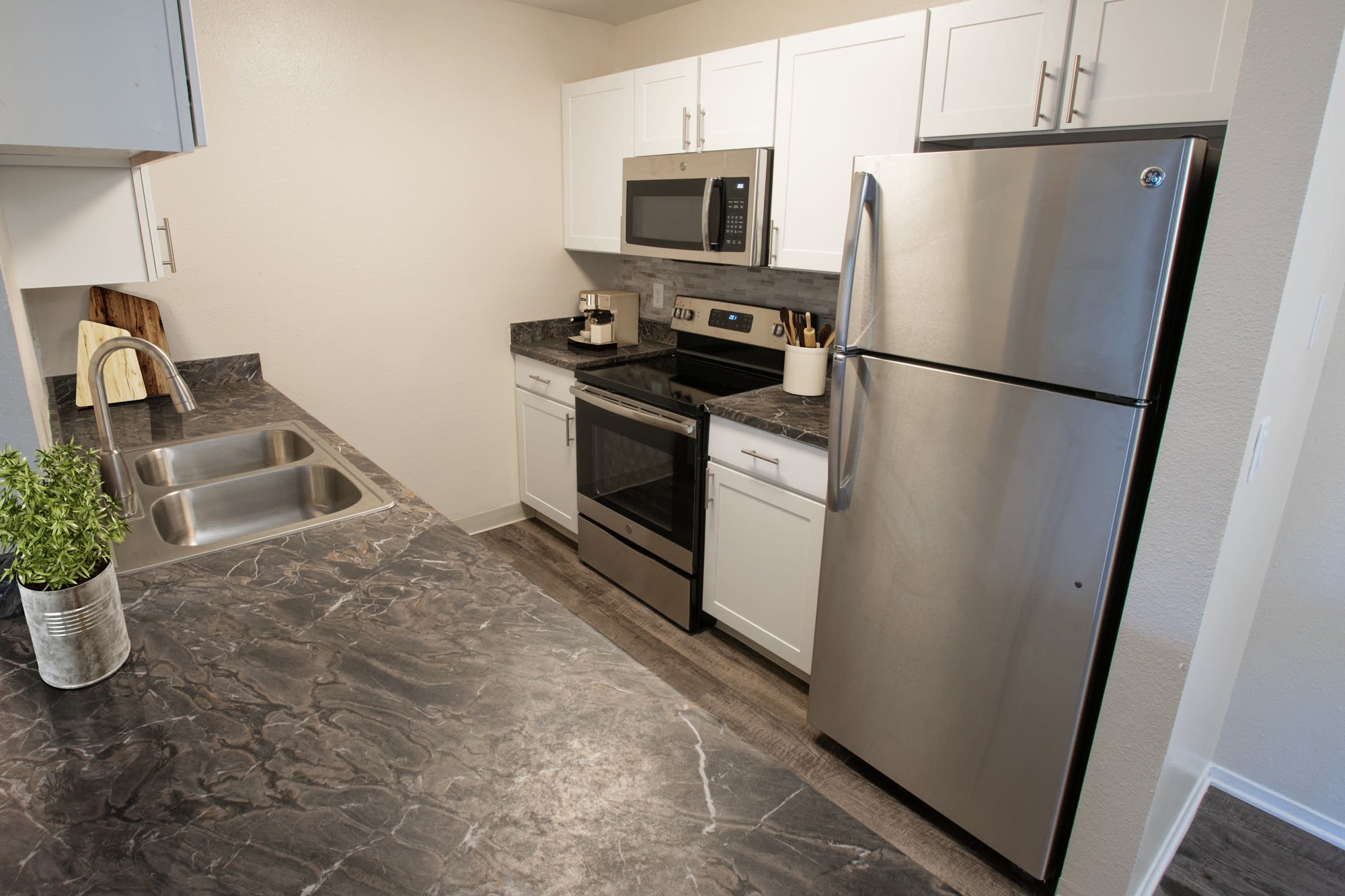 Apres Apartment Homes – photo 1