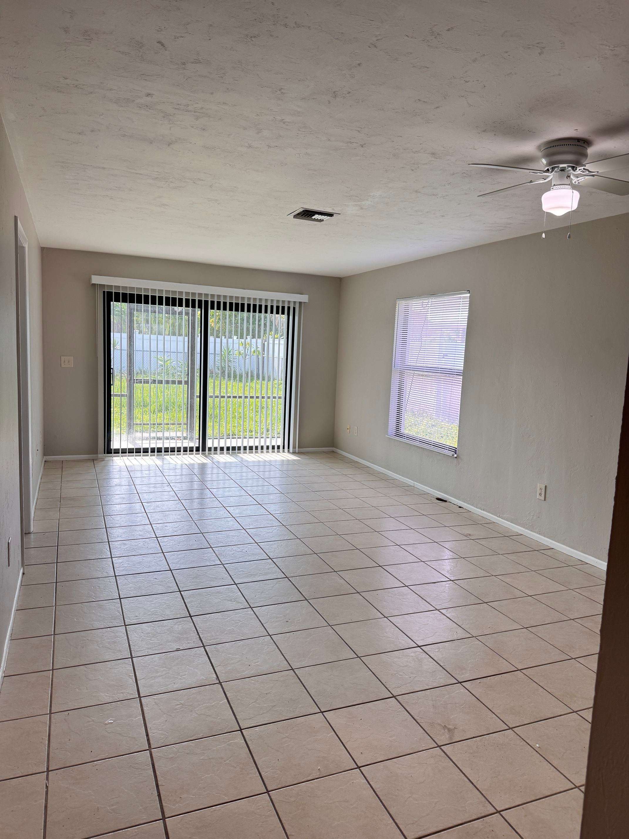 4111 SW 7th Pl – photo 1