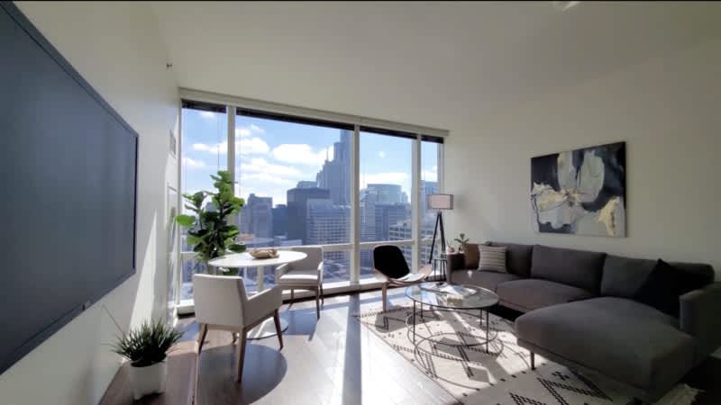113 W Wacker Dr – photo 1