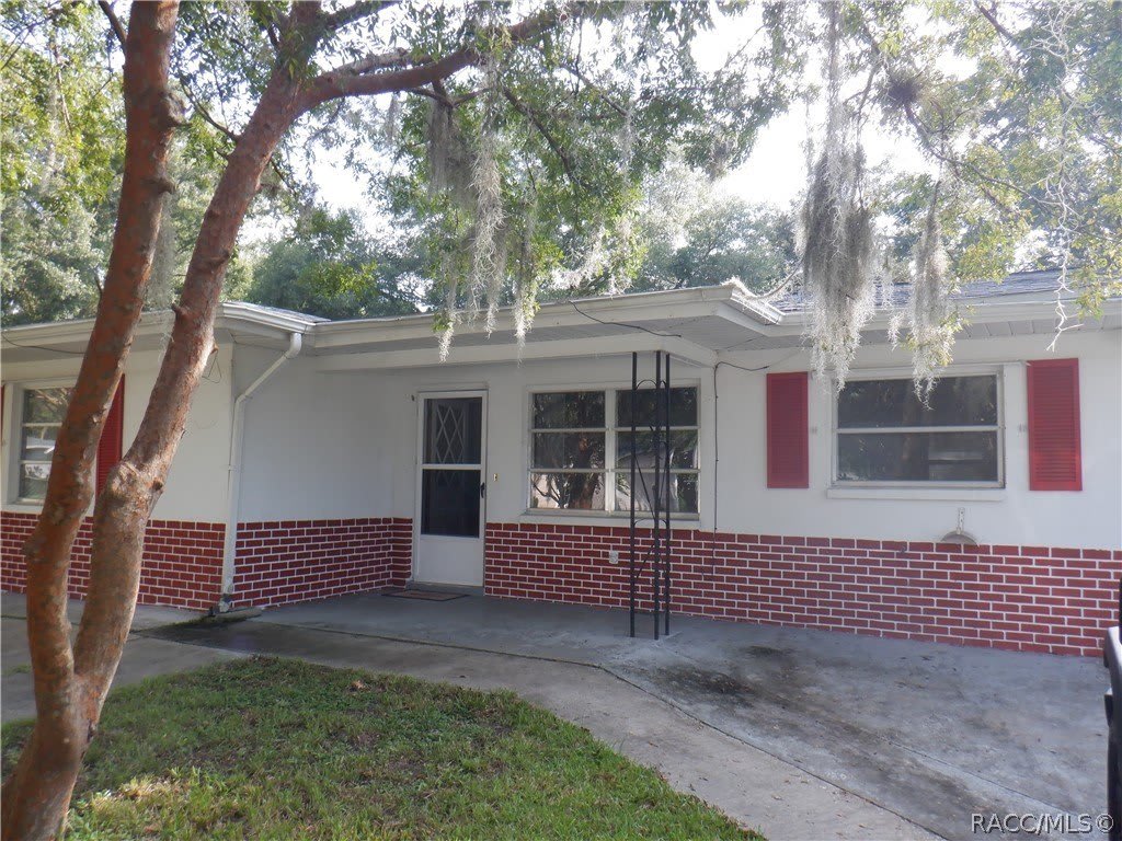 3415 S Diamond Avenue – photo 1 of 37