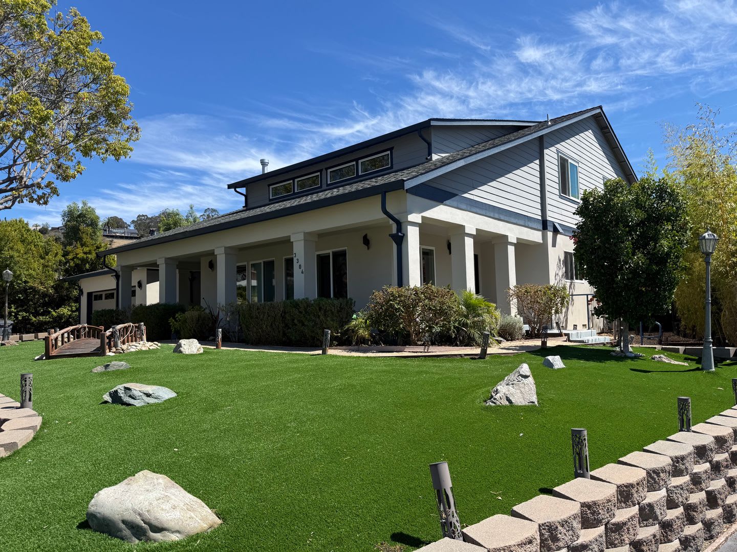Luxurious 4 bdrm 3.5 bath home w/chef's kitchen, Santa Cruz gardens – photo 1 of 27