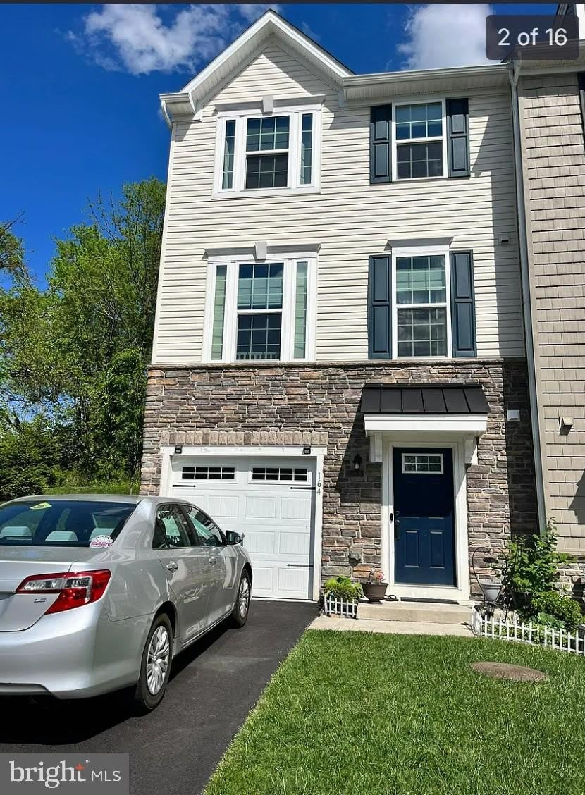 164 MULBERRY Drive – photo 1 of 16