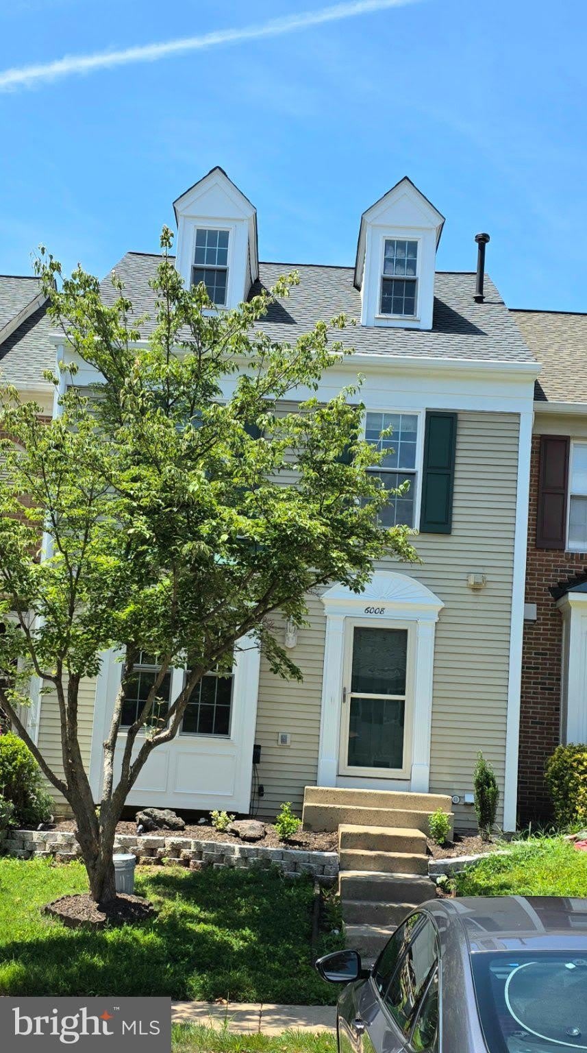 6008 RAINA Drive – photo 1