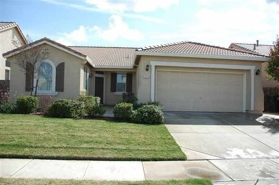 4 Bedroom 2 Bath 1927Sq Ft Home Located In Plumas Lake – photo 1 of 3