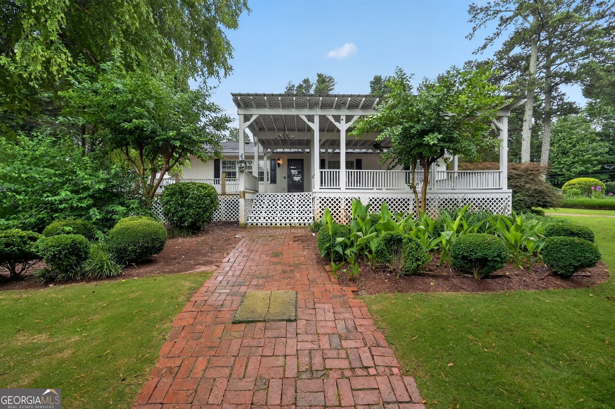 1455 Courtney Lane – photo 1
