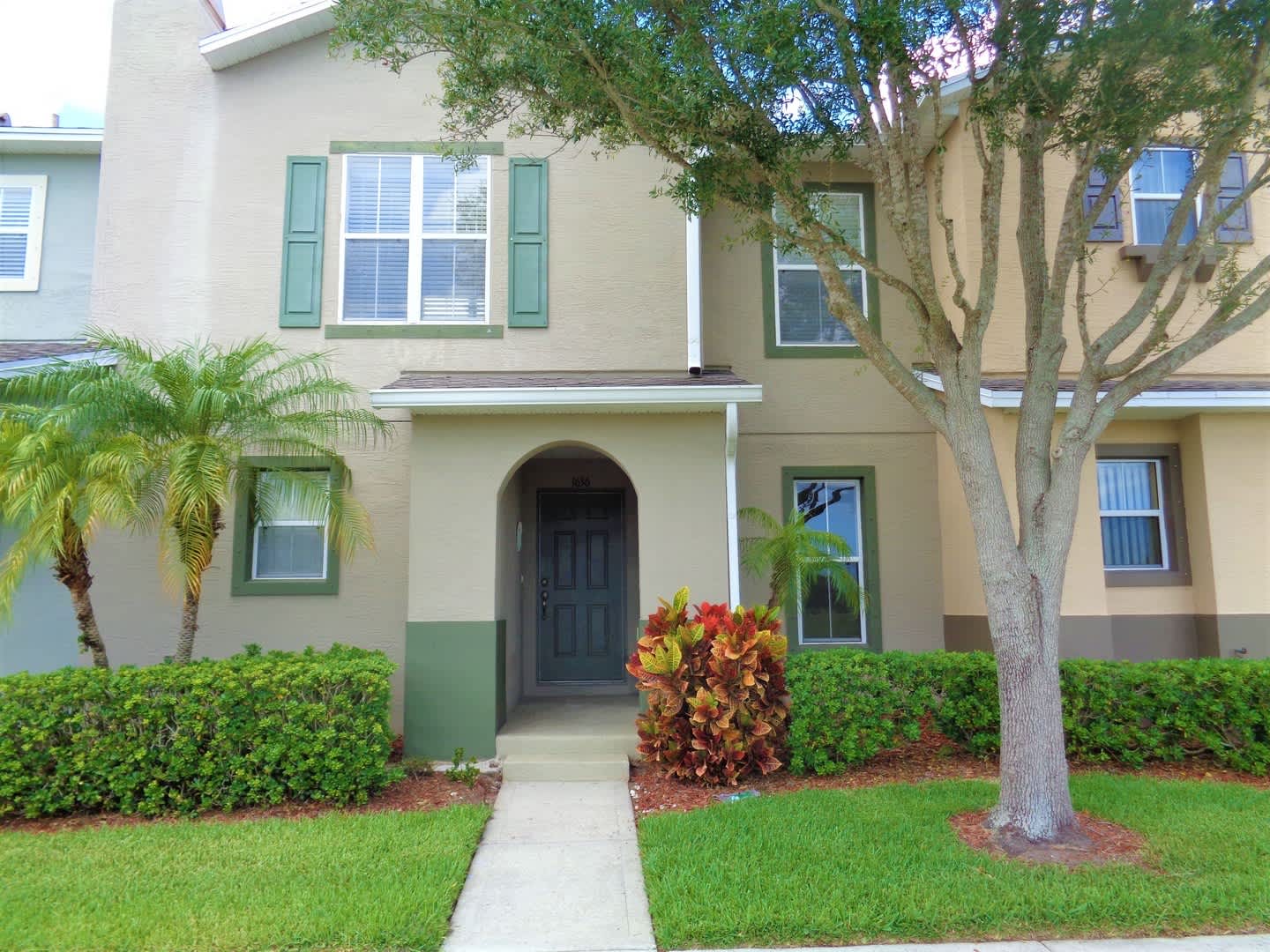 5885 Venetto Way – photo 1 of 352