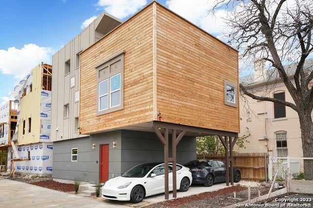 603 W EUCLID AVE – photo 1