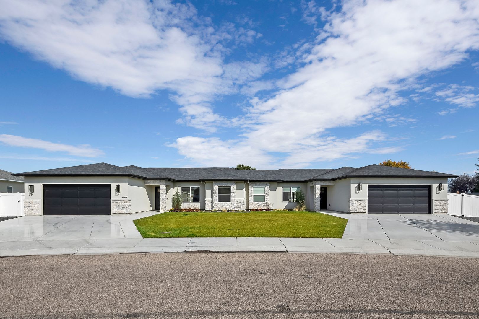 719 Cheri Ct – photo 1 of 19