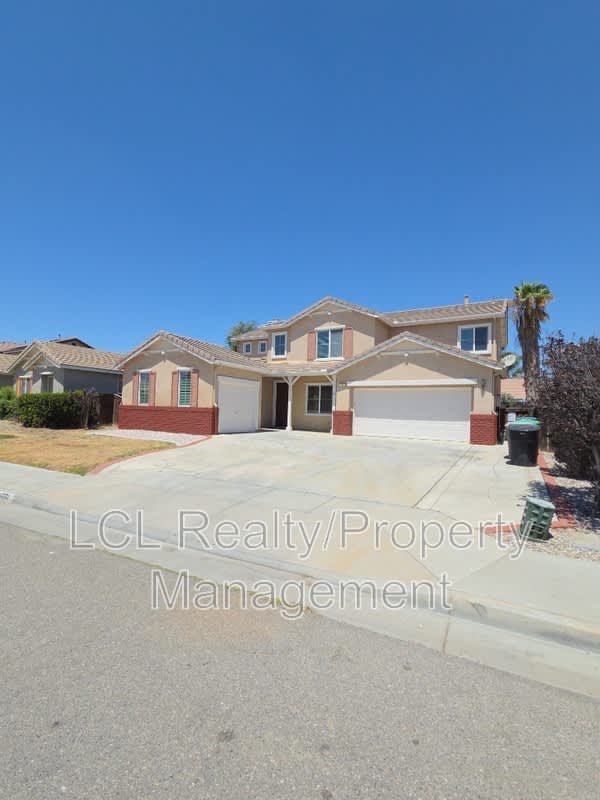 1261 Reinhart St – photo 1