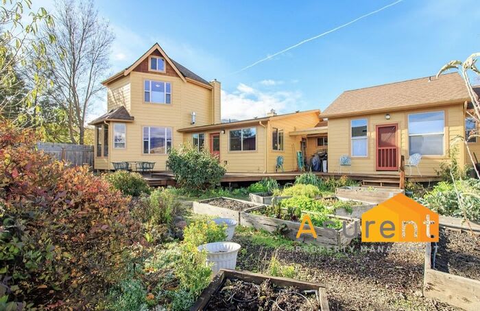 350 Phelps Street – photo 1