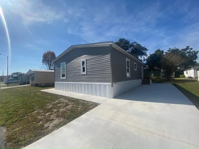 1556 TROPIC ISLE DR – photo 1