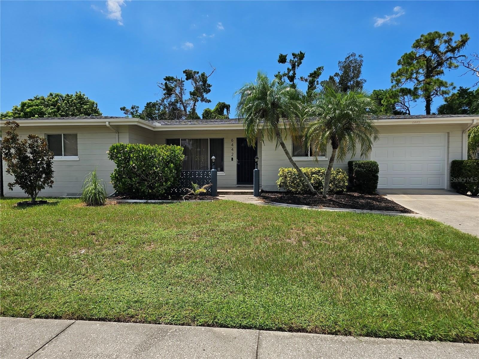 6442 Colonial Drive – photo 1 of 24