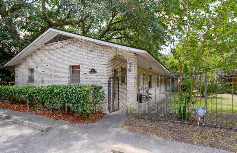 1611 Jessamine Road – photo 1
