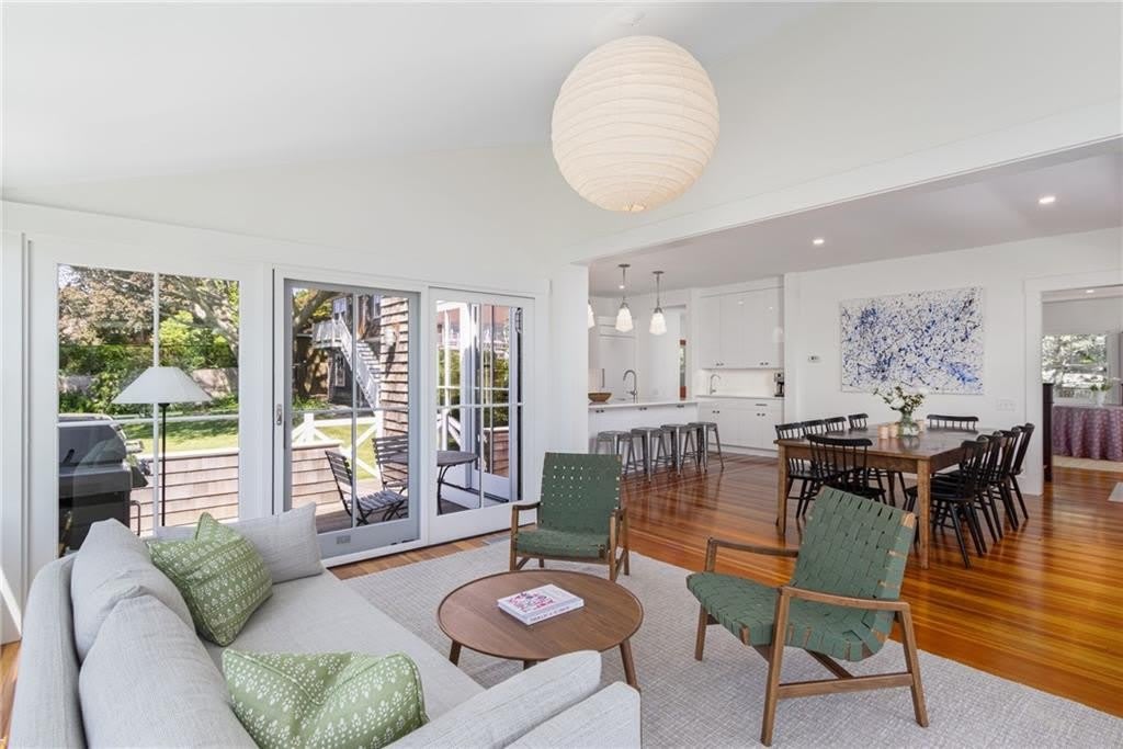 47 Longfellow Road – photo 1 of 68