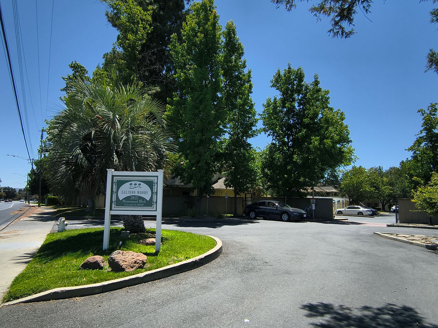 FIRST MONTH RENT HALF OFF!!! 1BED/1BATH Condo Located in a Quiet Area of Downtown Concord, Ca!! – photo 1