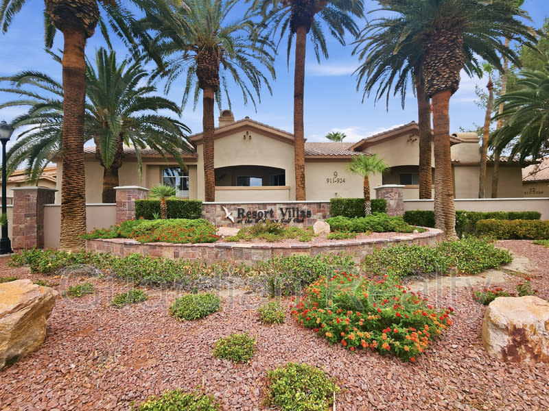 2050 W Warm Springs Rd – photo 1