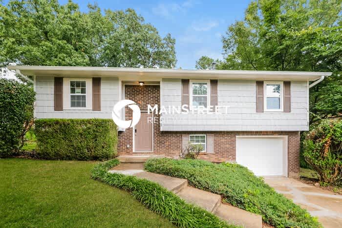 2551 Janice Circle Northeast – photo 1 of 17