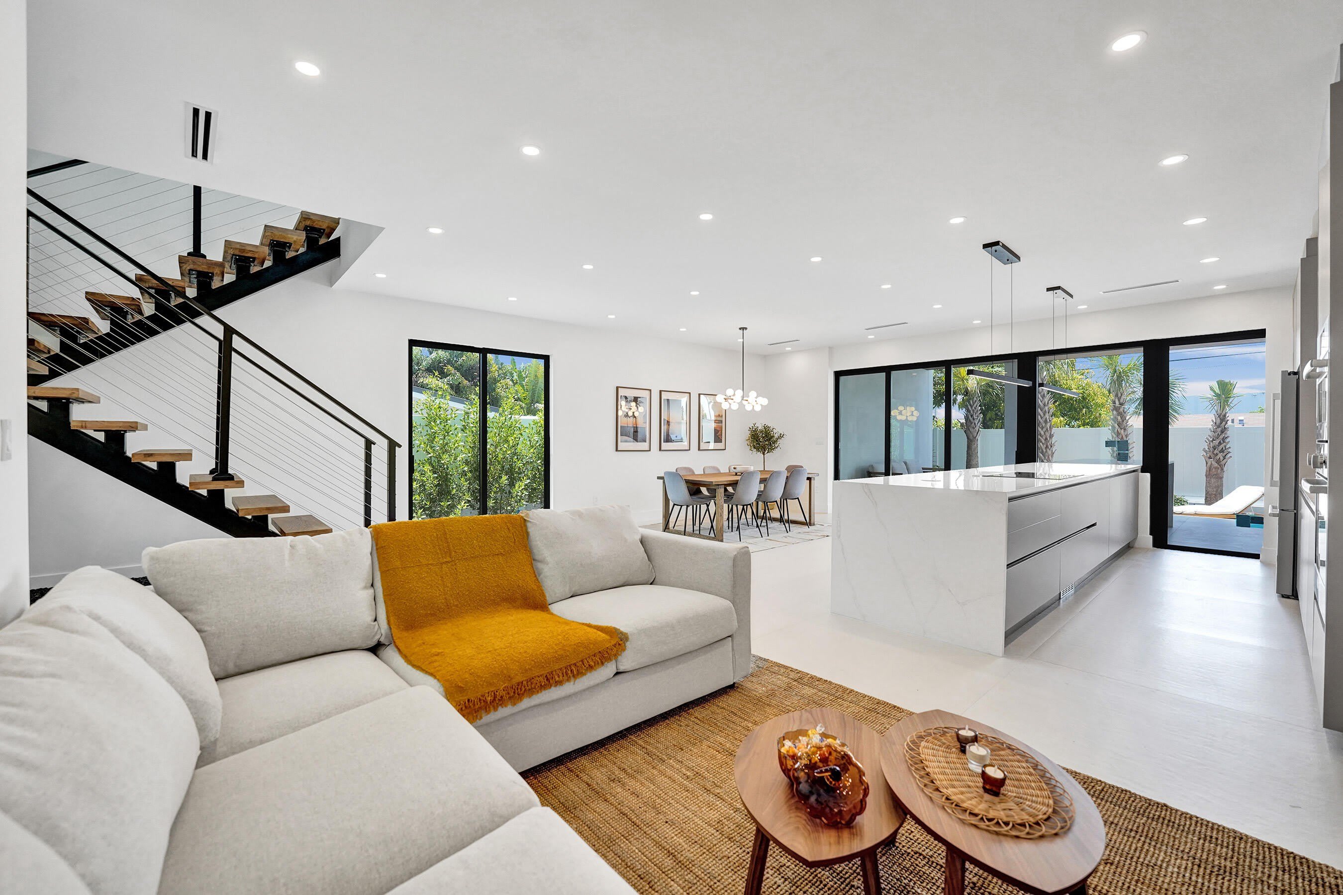1527 NE 15TH Avenue – photo 1