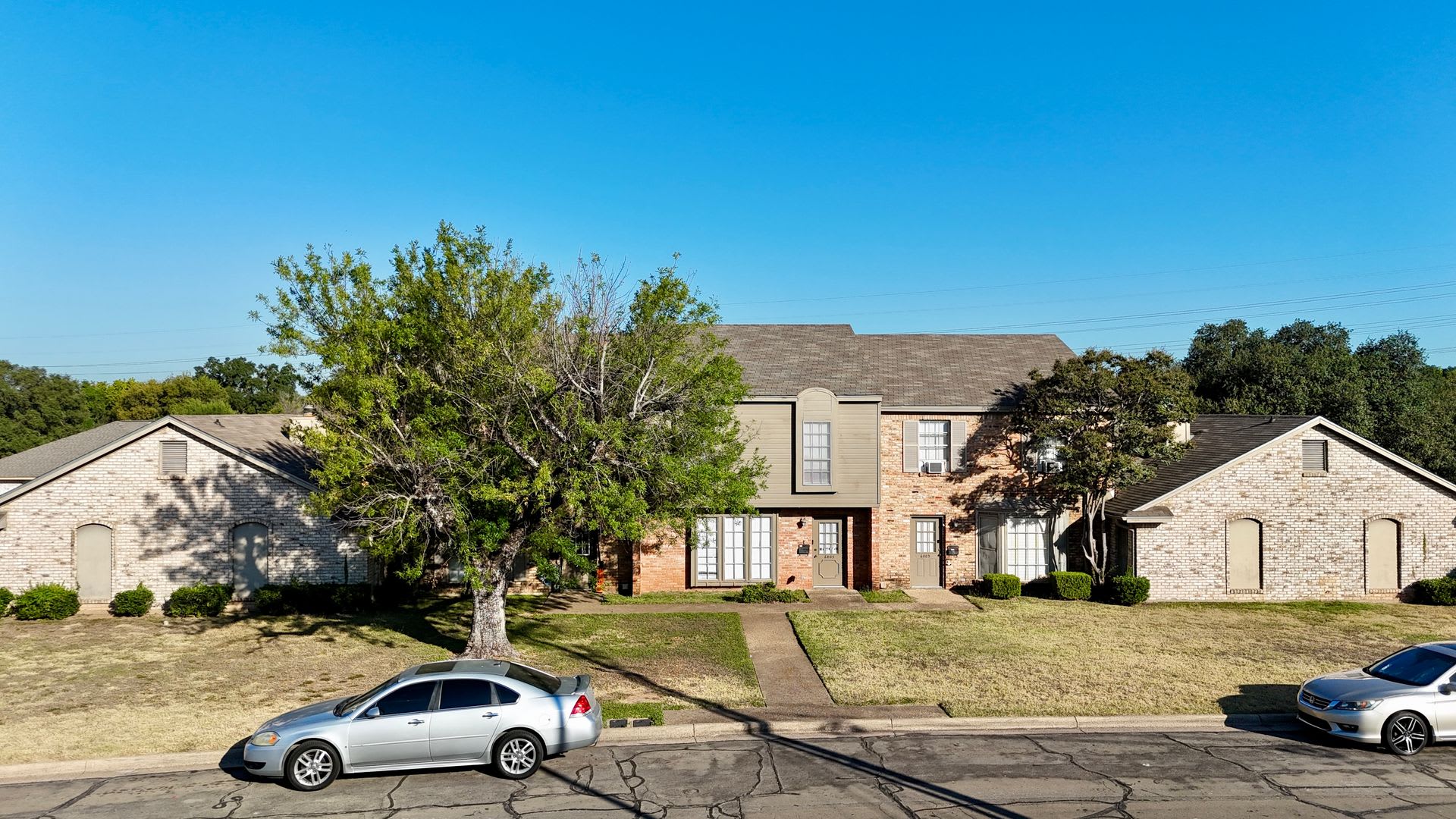 Duplex – photo 1