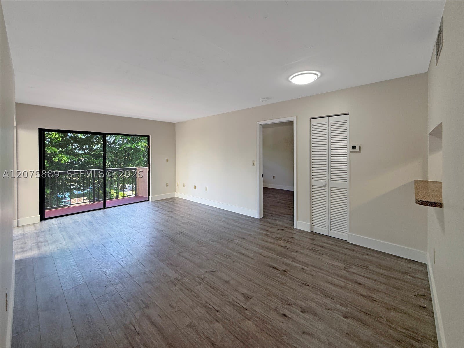 995 SW 84th Ave – photo 1 of 27