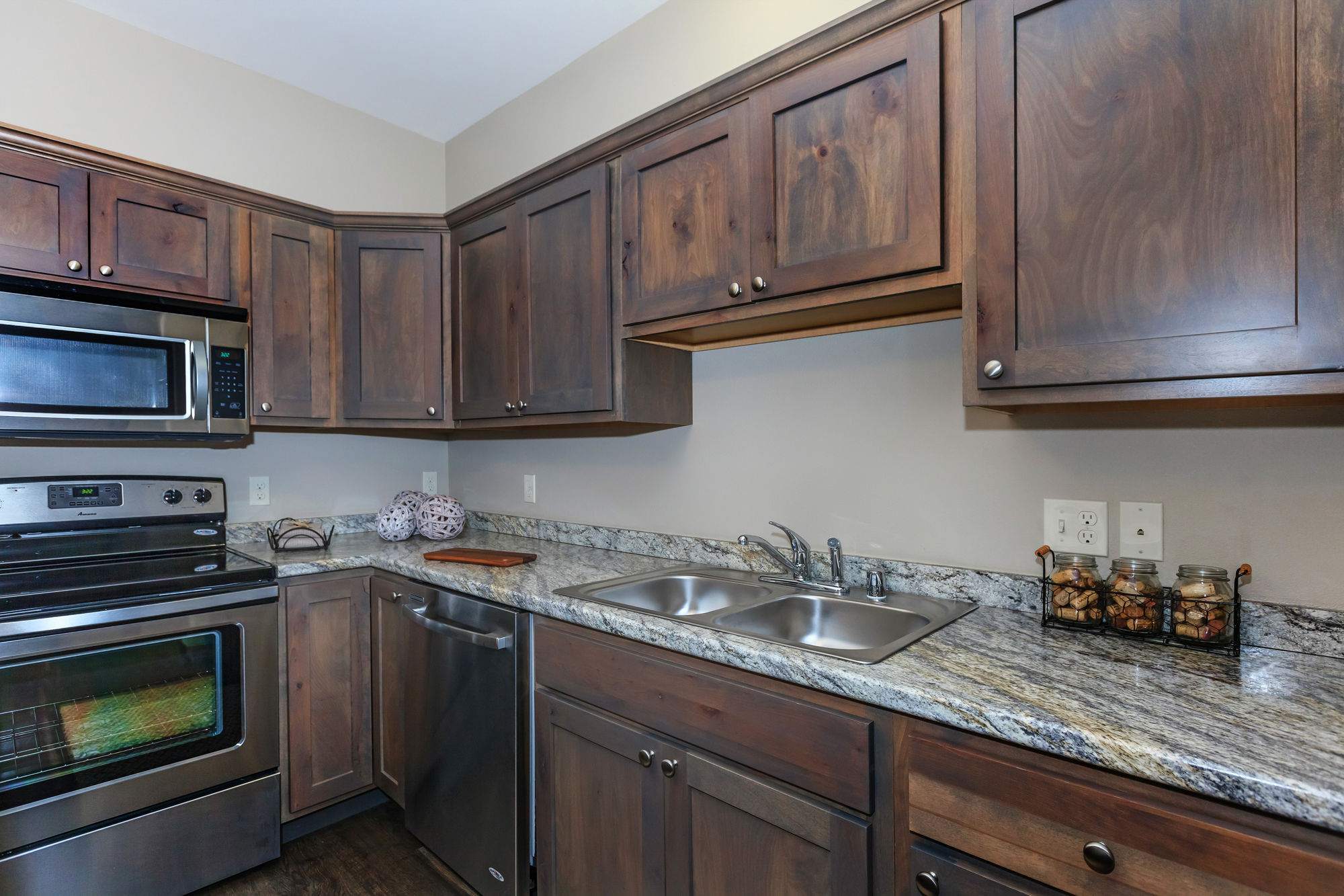 InterUrban Apartment Homes – photo 1