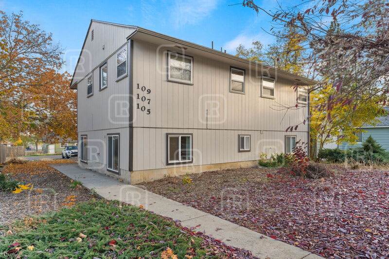 107 West 3rd Street – photo 1