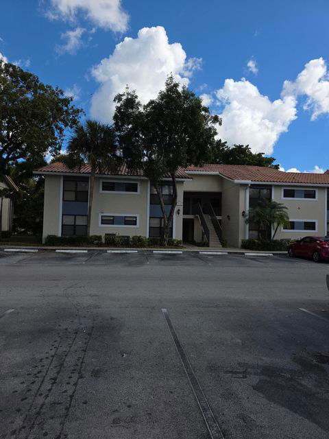 1463 Lake Crystal Drive – photo 1