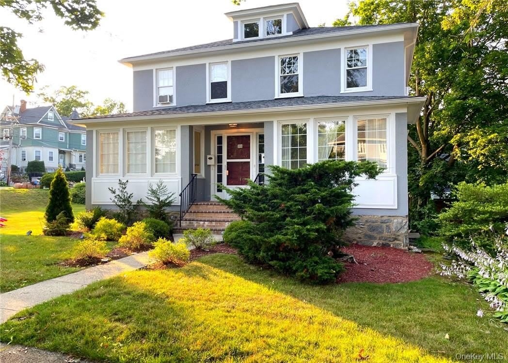 306 Soundview Avenue – photo 1 of 28