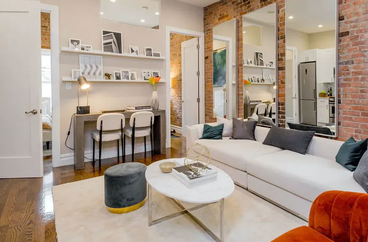 309 W 11th St – photo 1