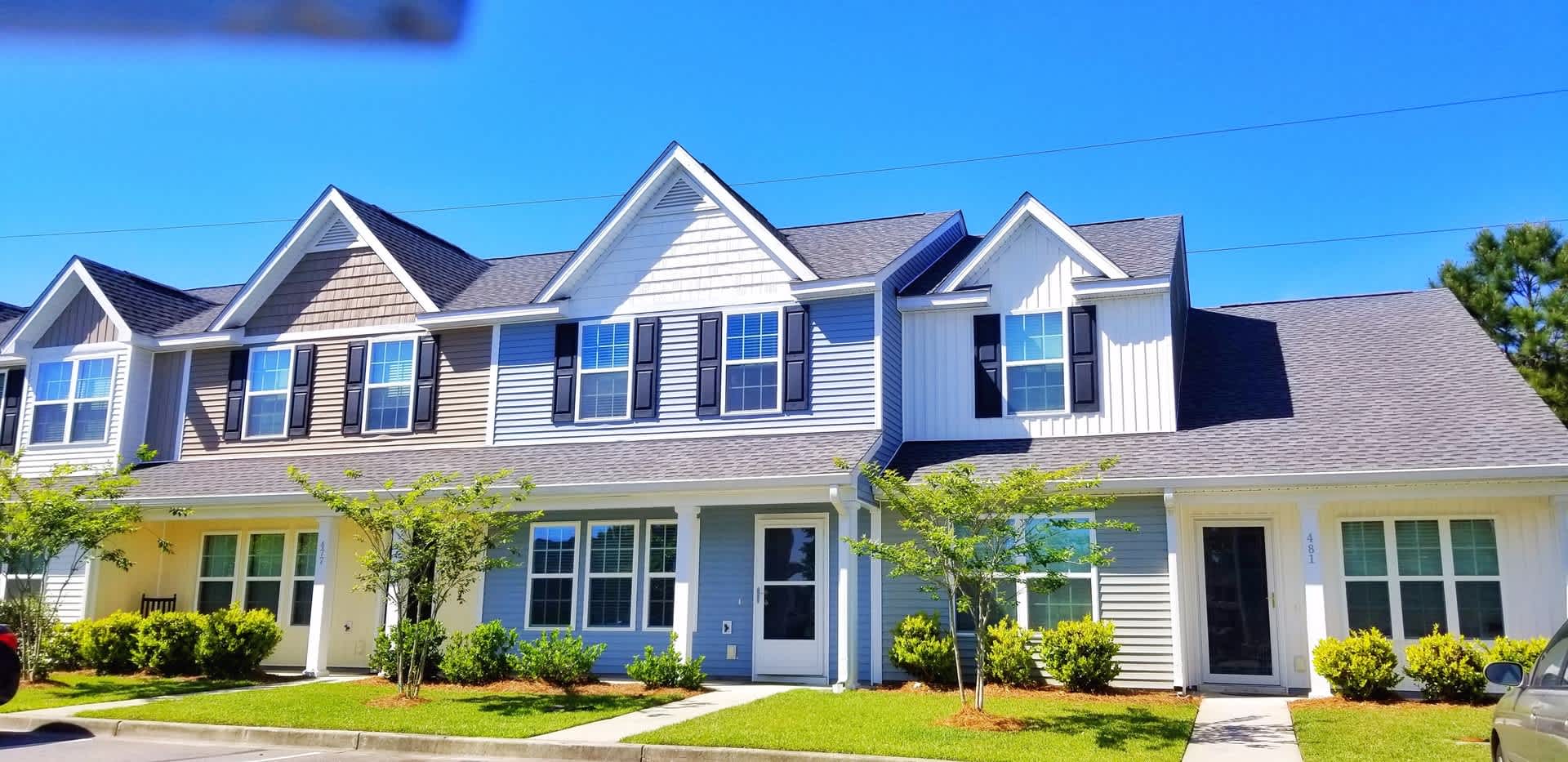 3 Bedroom, 2.5 Bath Townhome – photo 1
