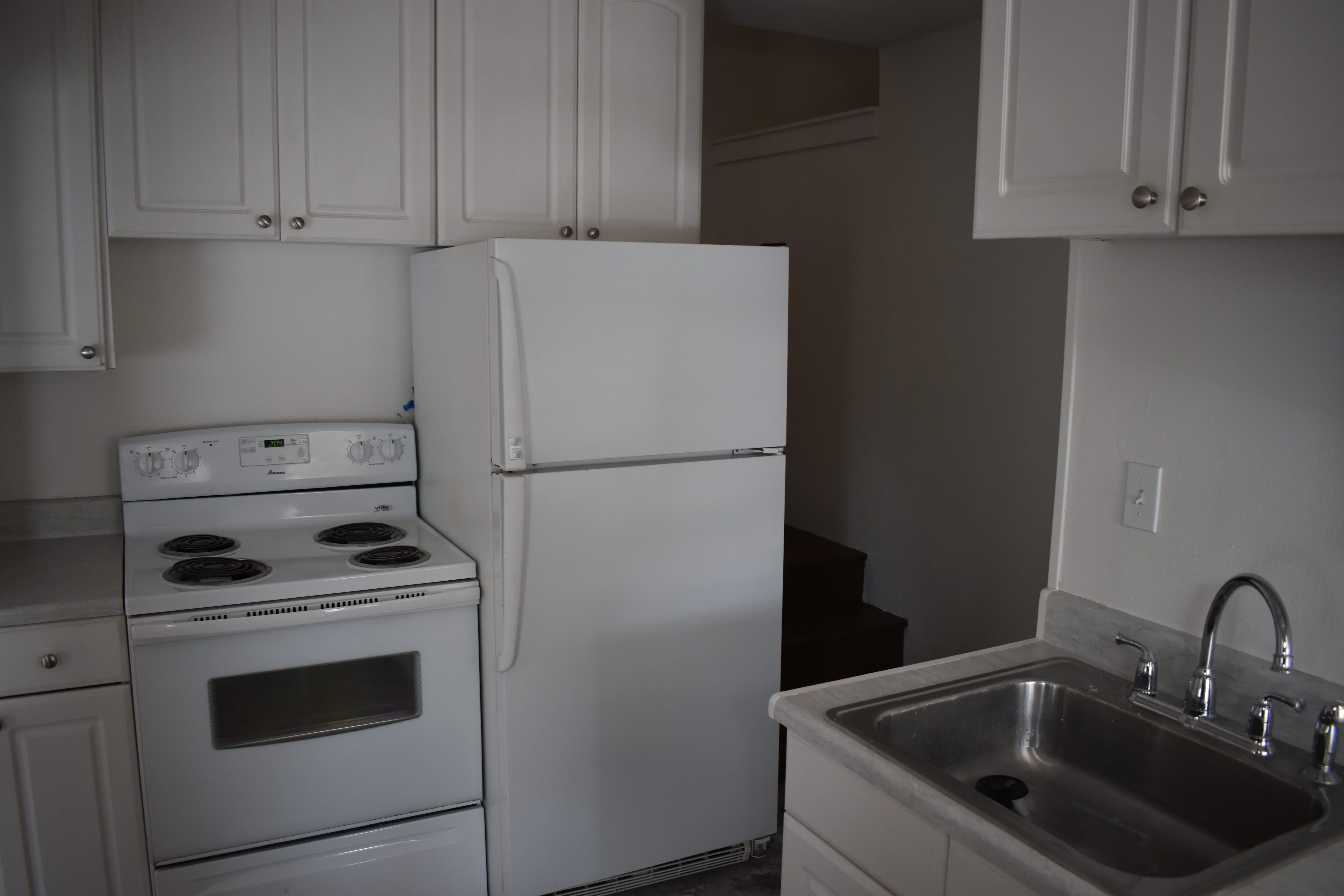 430 West Myrtle Street – photo 1 of 14