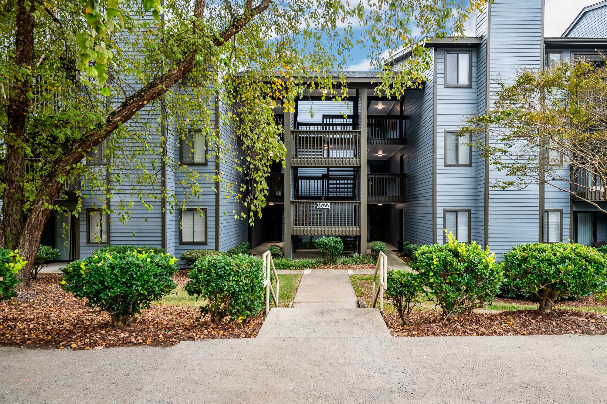 Stonesthrow Apartment Homes – photo 1