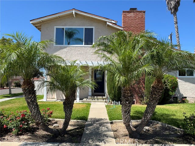 1041 West Acacia Avenue – photo 1