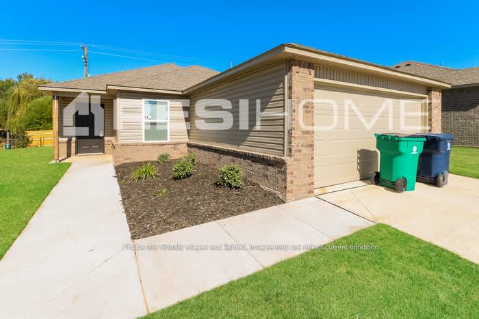 9441 Southwest 37th Street – photo 1