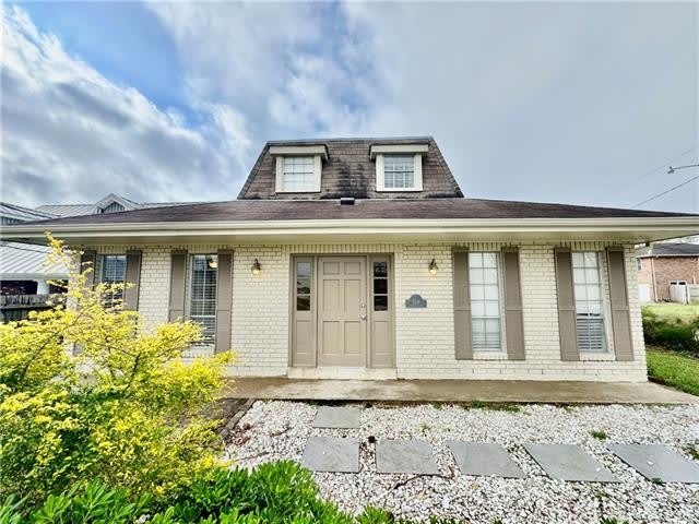 5116 Avron Boulevard – photo 1