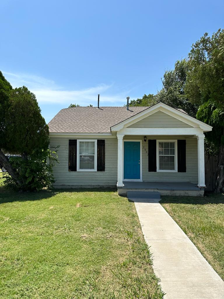 1602 NW 16th – photo 1