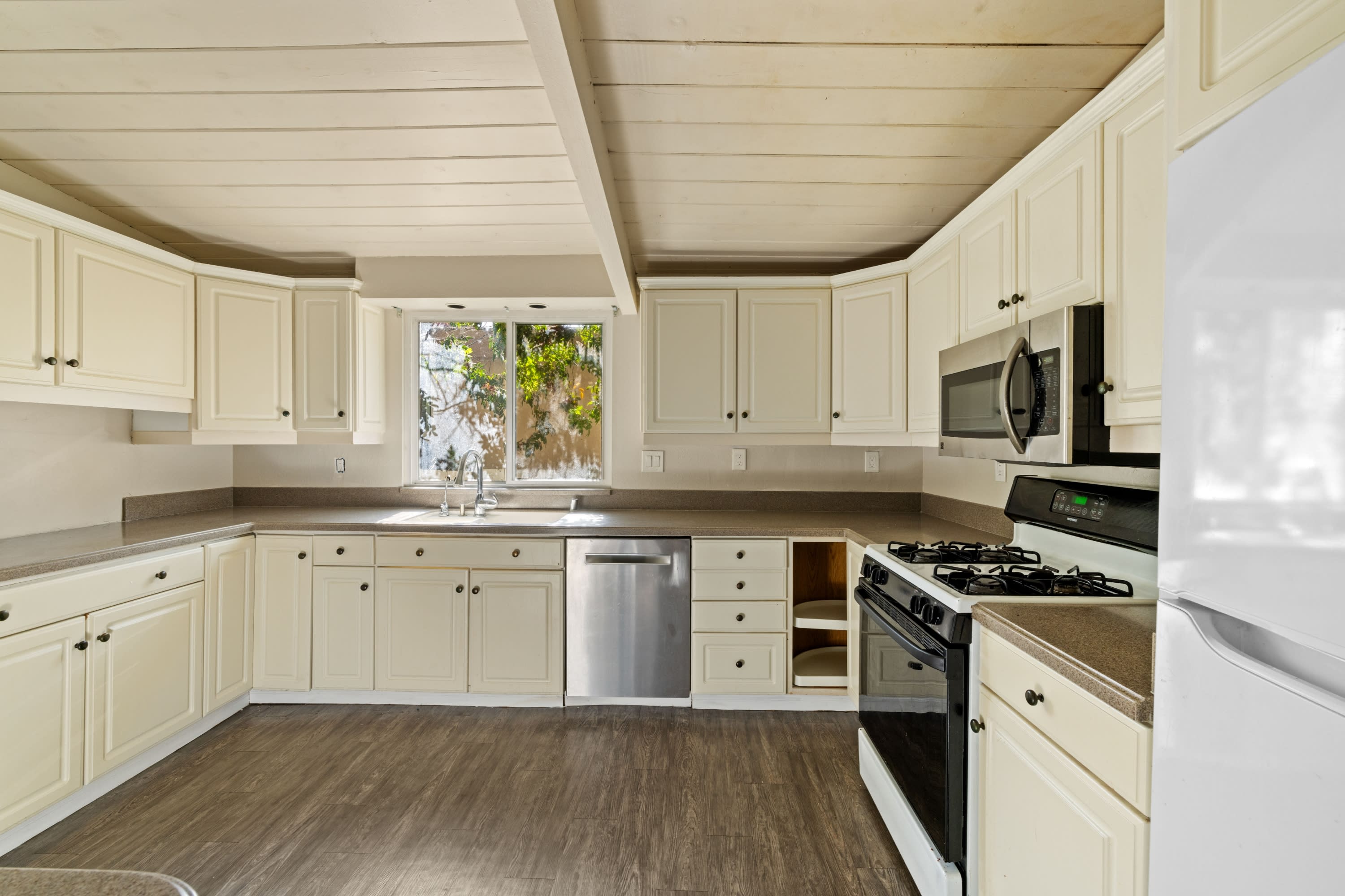 4902 54th St. – photo 1