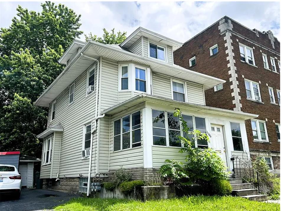 1136 Dewey Avenue – photo 1