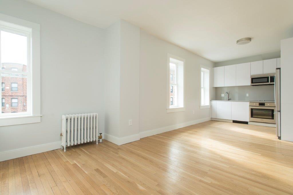 31 35 South Street – photo 1
