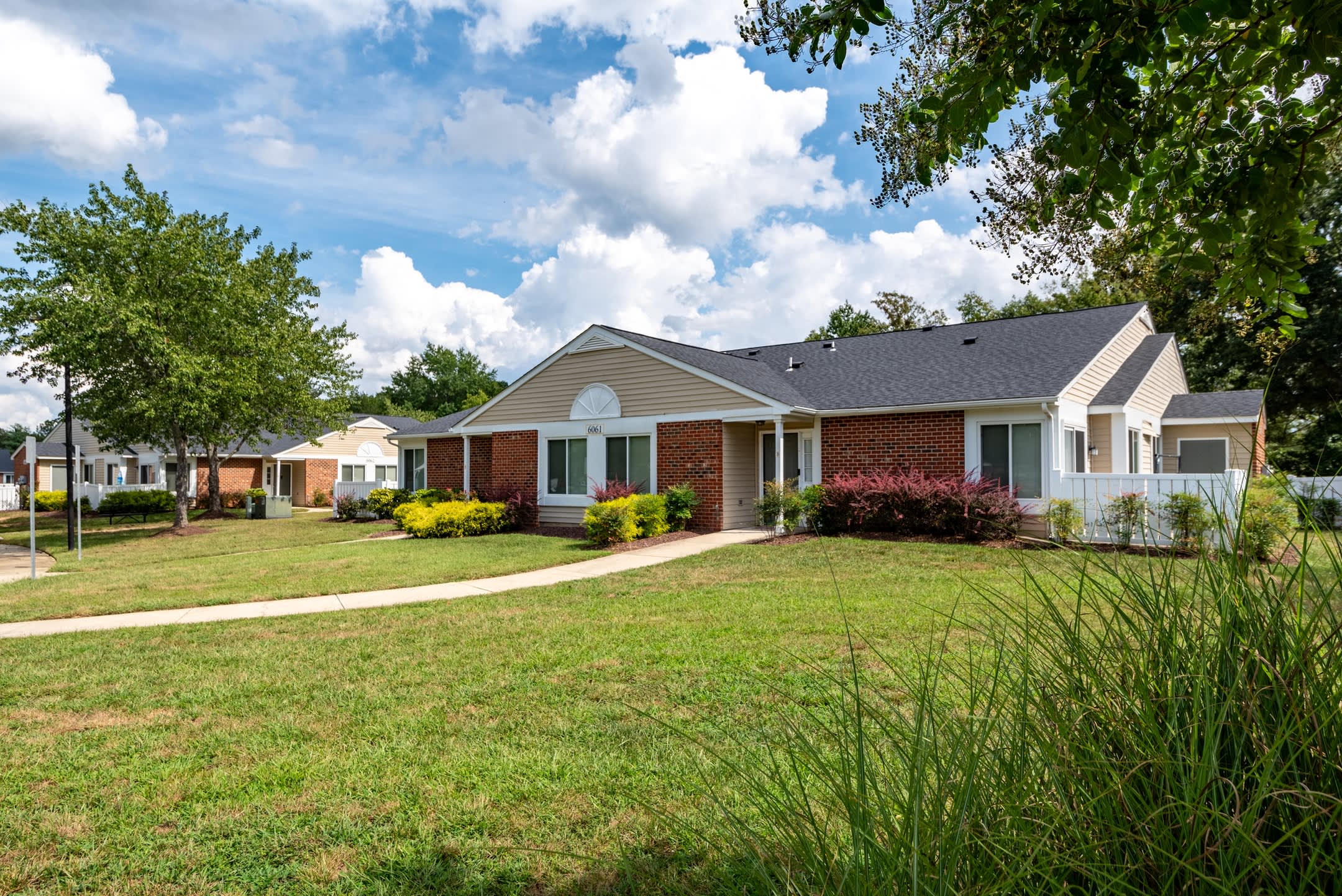 Coachman's Landing Apartments – photo 1