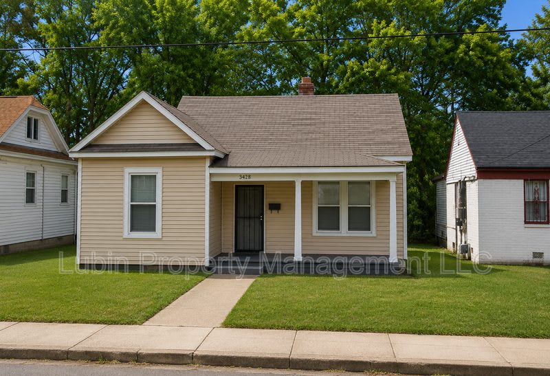 3428 Vernon Ave – photo 1