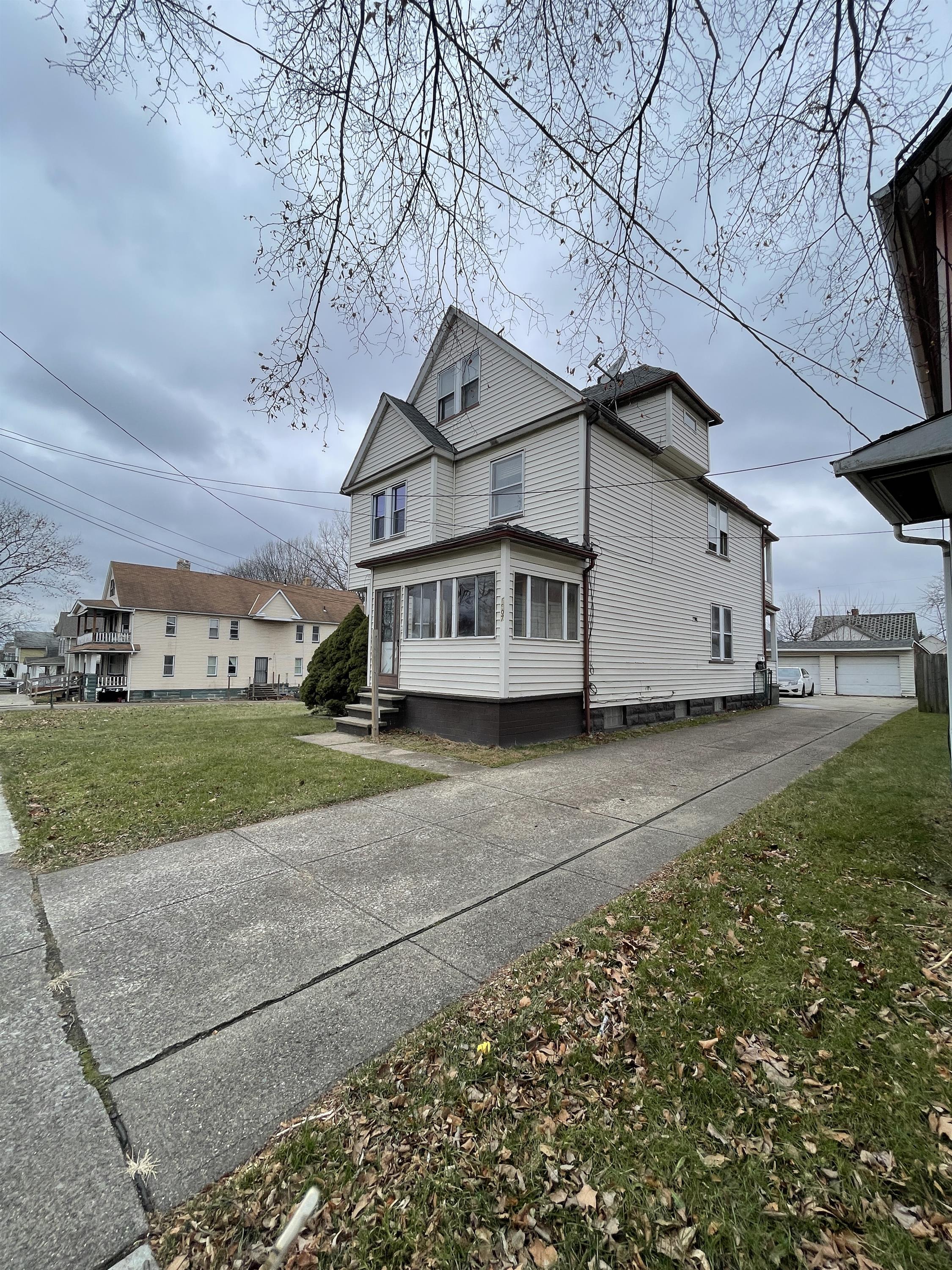 6907 Hosmer Avenue – photo 1
