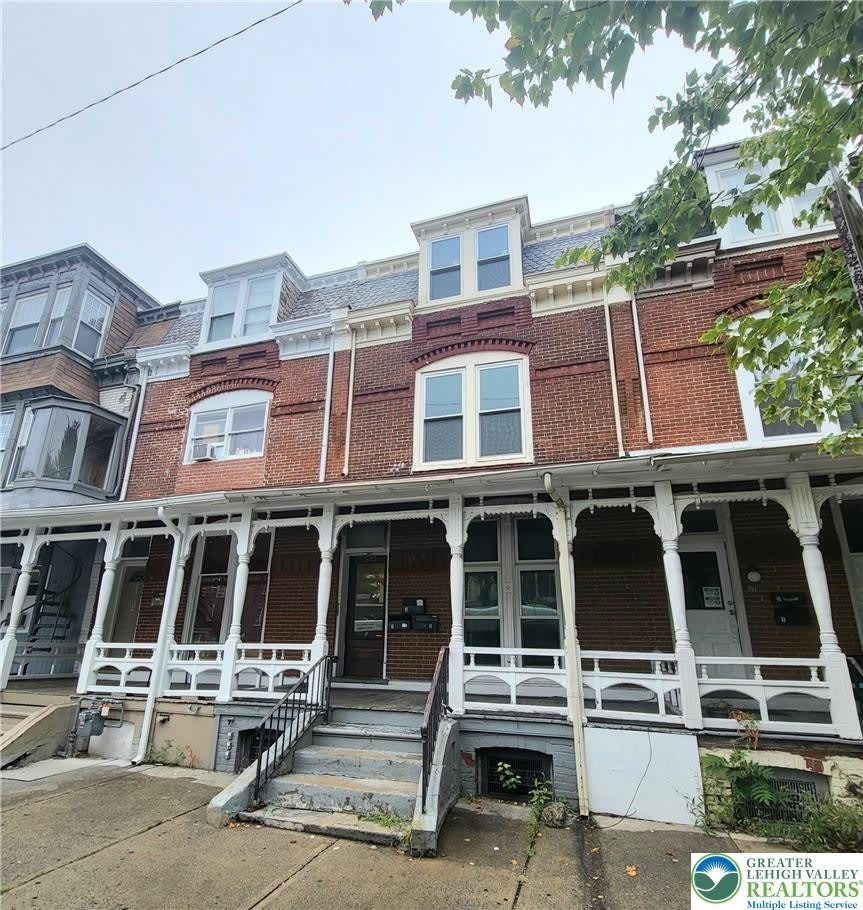 543 N 6th Street – photo 1