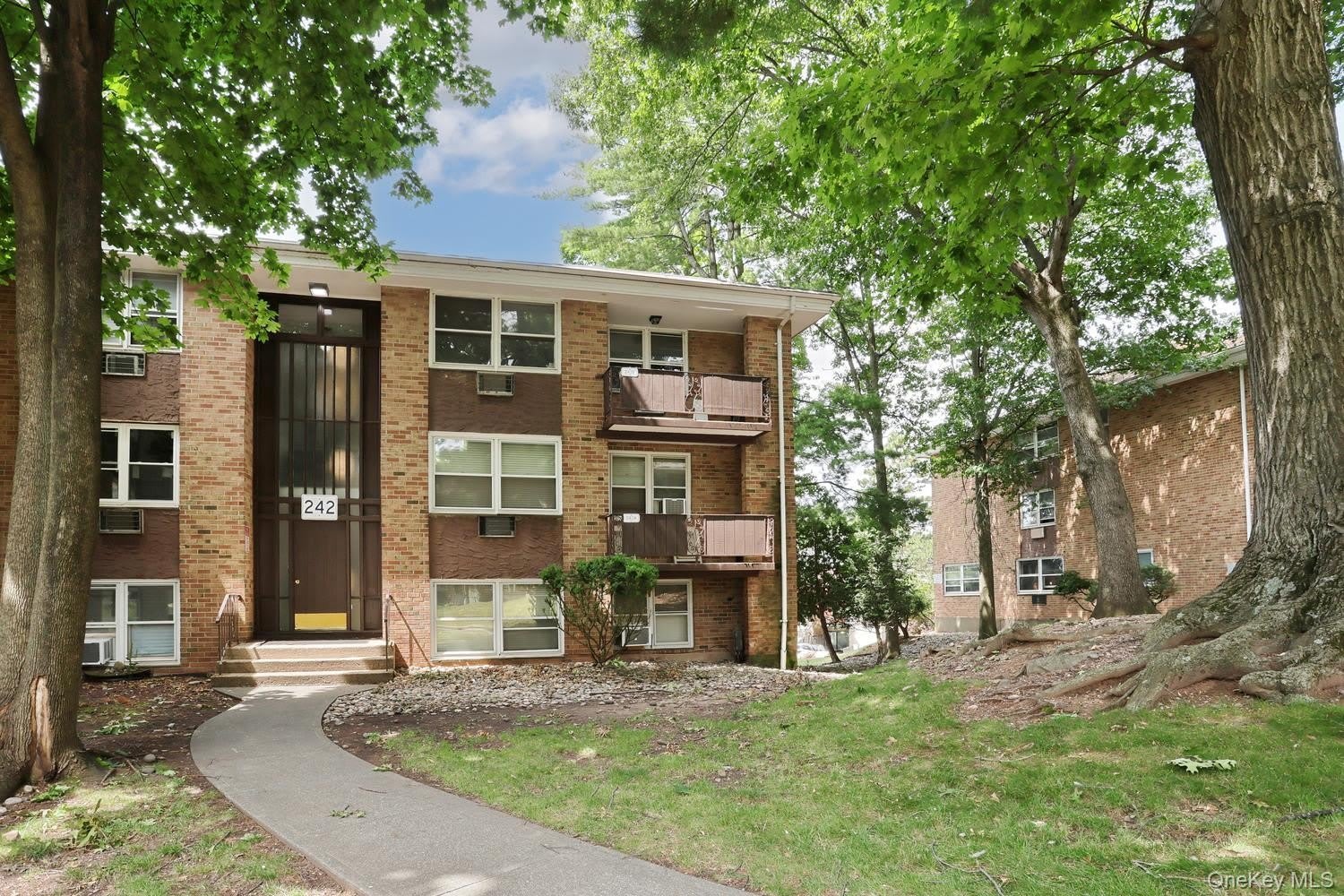 242 Kearsing Parkway – photo 1 of 21